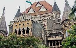 मंत्री के फरार बेटे पर बॉम्बे हाईकोर्ट की सरकार को फटकार, मुख्यमंत्री की भूमिका पर उठाए सवाल