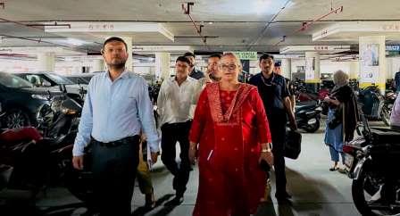 मल्टीलेवल पार्किंग में अव्यवस्थाओं पर महापौर और नगर आयुक्त सख्त, गैराज व कार बाजार सील