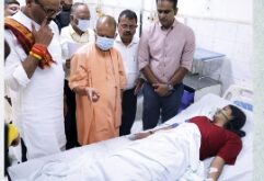 लखनऊ अग्निकांड पर सख्त हुए मुख्यमंत्री, बोले- दोषियों को किसी कीमत पर नहीं बख्शा जाएगा