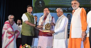 समाज निर्माण में उत्कृष्ट कार्यों की अहम भूमिका : सतीश महाना