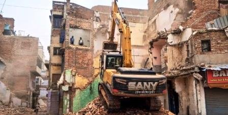 दालमंडी में बचे अब सिर्फ दो मकान, 179 पर चला बुलडोजर; जल्द बनेगी सड़क