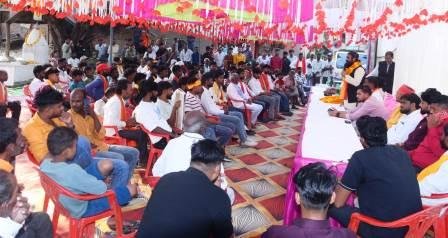 “मदारी पासी” जयंती पर गरजे सूरज पासी, 25 फीट प्रतिमा और भारत रत्न की मांग