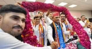 सपा में शामिल हुए भाजपा, बसपा के कई पूर्व विधायक और वरिष्ठ नेता, अखिलेश बोले- पीडीए की लड़ाई और मजबूत हुई